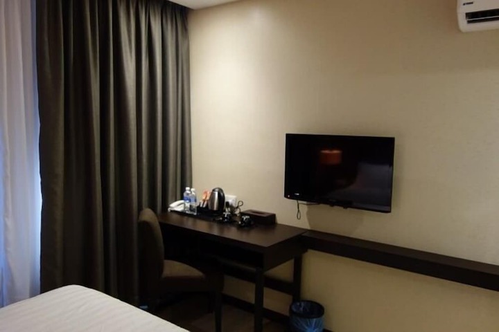 Room 19 of 33