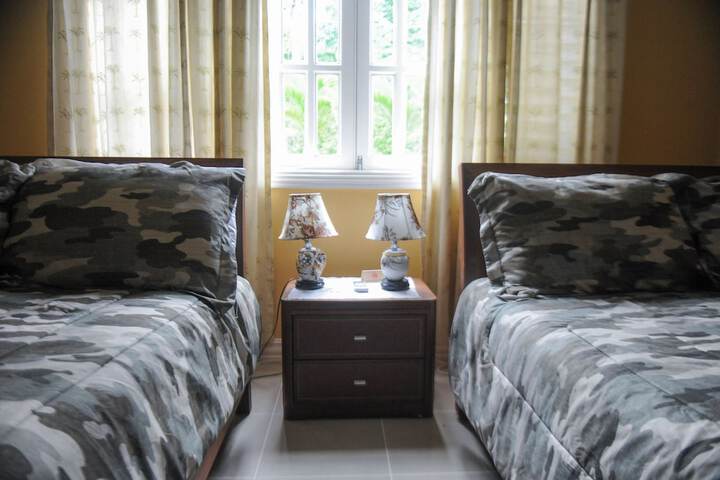 Room 4 of 39