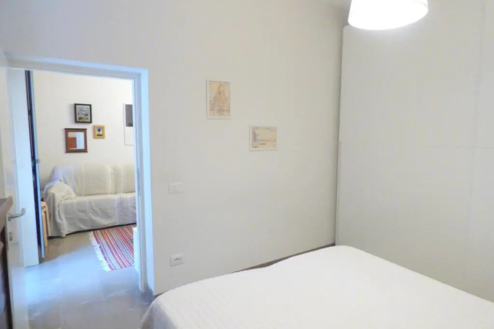 Room 4 of 22