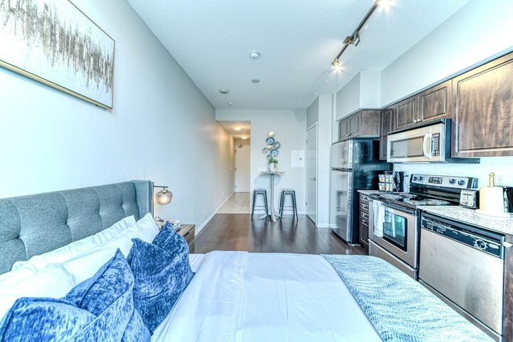 Room 32 of 70