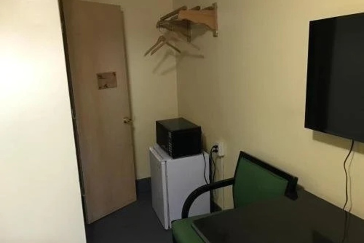 Room 2 of 11