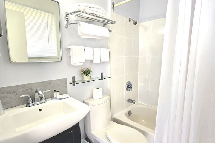 Room 15 of 15