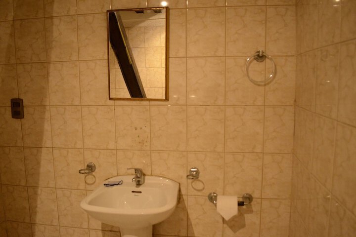 Room 62 of 95