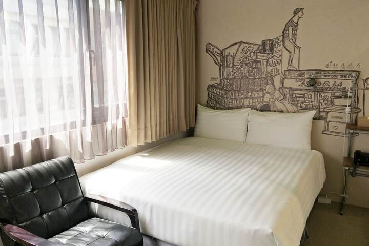 Room 42 of 108