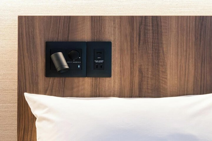 Room 27 of 52