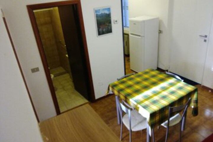 Room 25 of 50