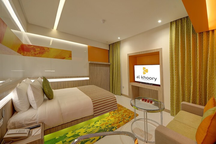 Room 16 of 52