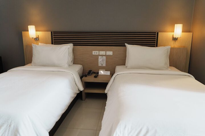 Room 14 of 37