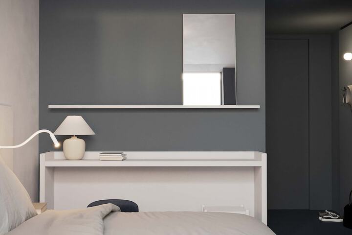 Room 28 of 68