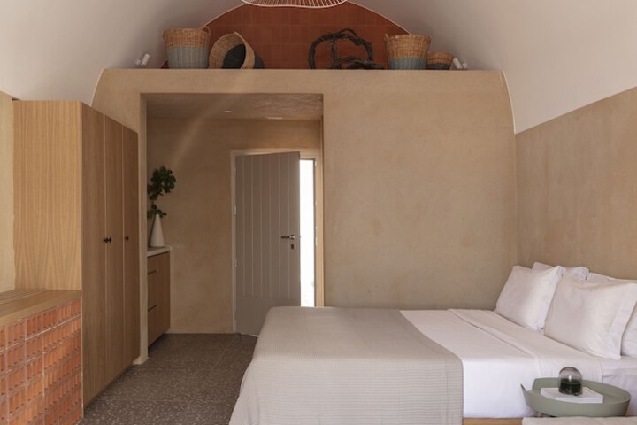 Room 15 of 81