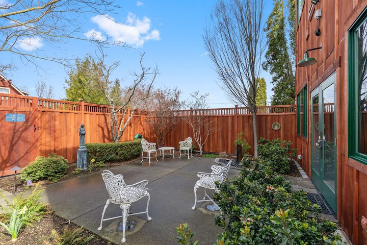 Terrace/Patio 45 of 47