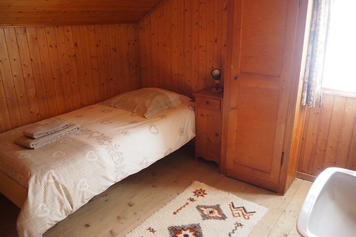 Room 3 of 51