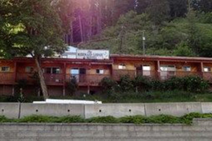 The Mermaid Lodge & Motel