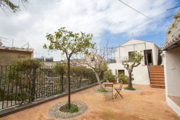 Terrace/Patio 36 of 37