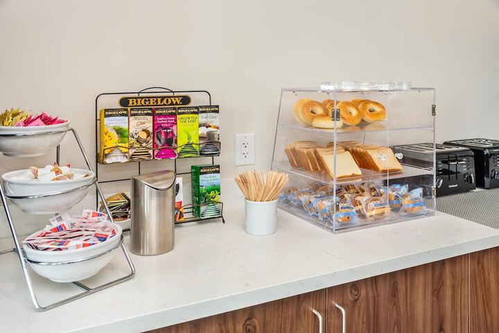 Breakfast/Coffee Service 44 of 51