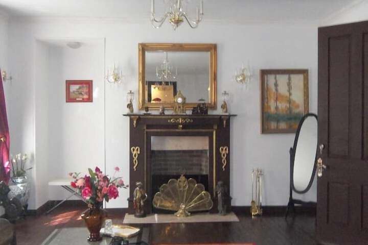 Room 17 of 35