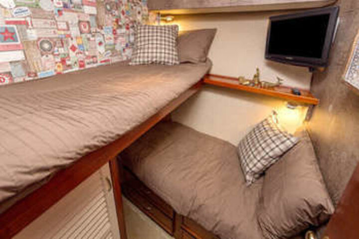 Room 7 of 11