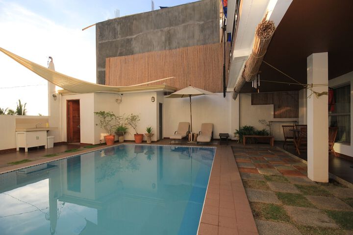 Hotel with Pool