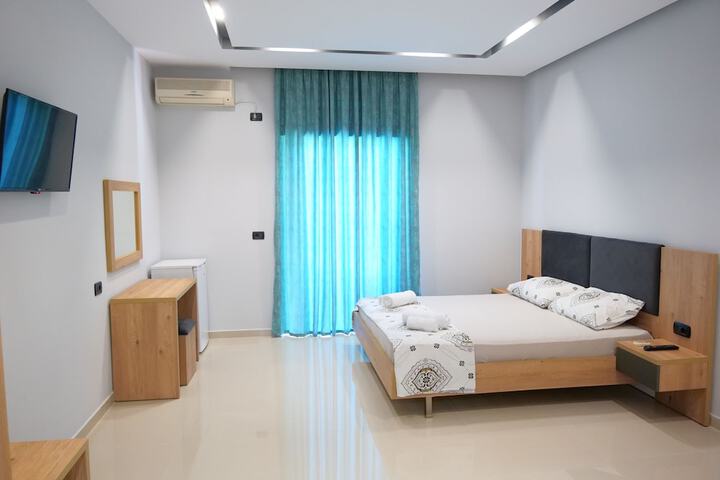 Room 22 of 152