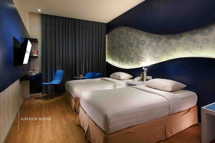 Room 7 of 38