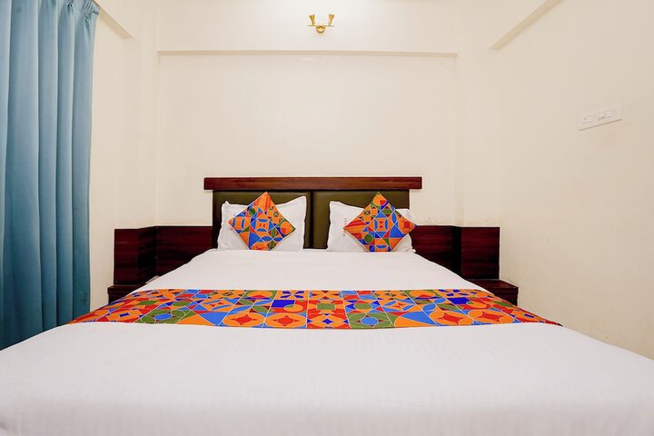Room 26 of 33