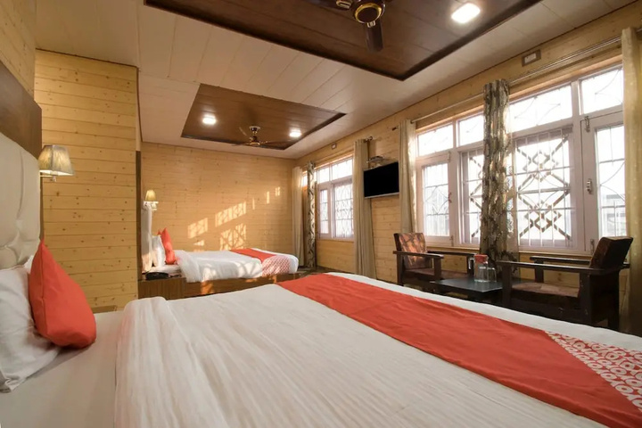 Room 4 of 15