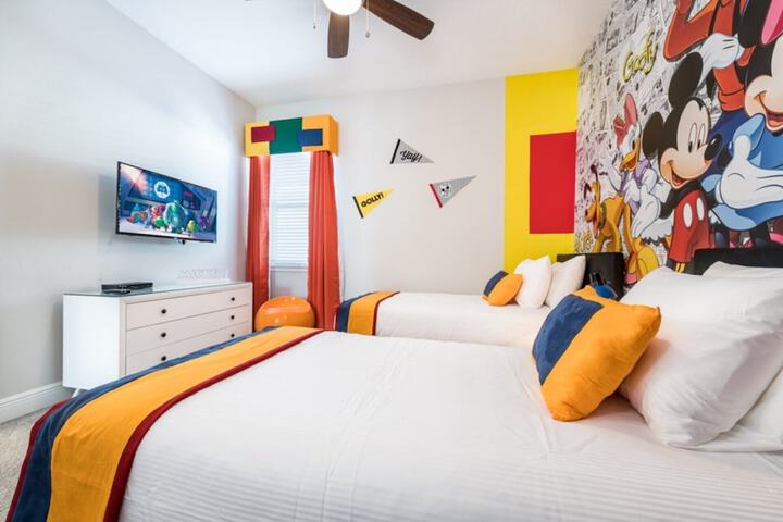Room 6 of 40