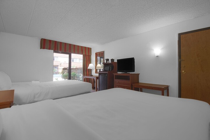 Double Accessible King Size Bed (10 of 21)
