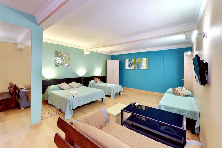 Room 30 of 81