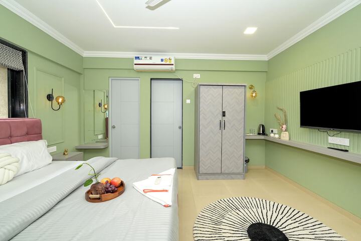Room 14 of 22