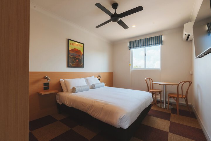Room 16 of 123