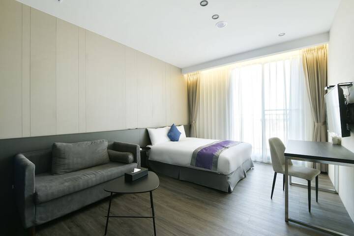 Room 15 of 51
