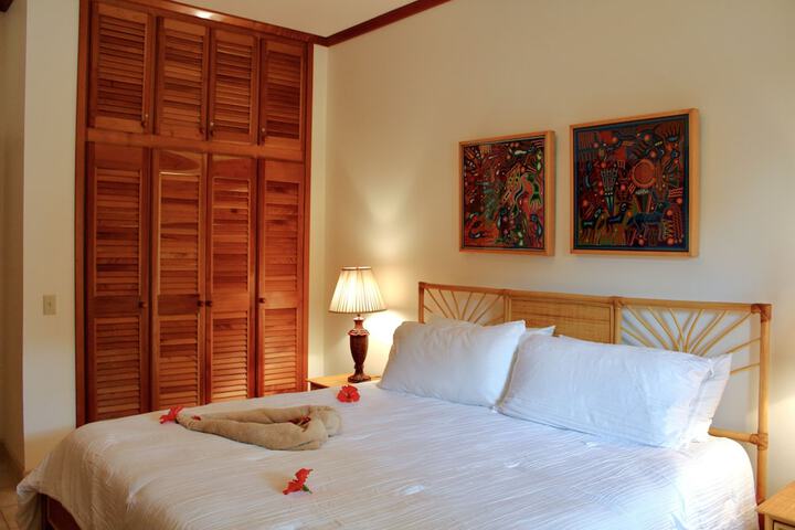 Room 19 of 168