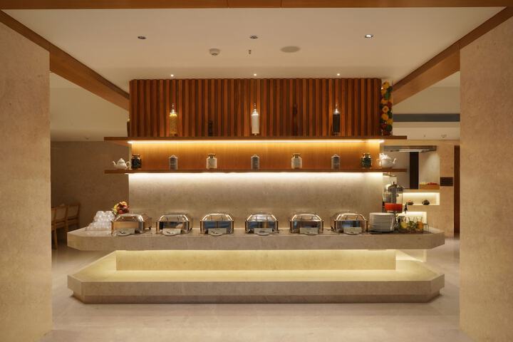 Dining Photos