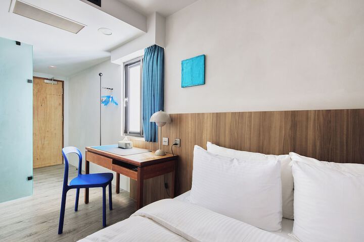 Room 20 of 95