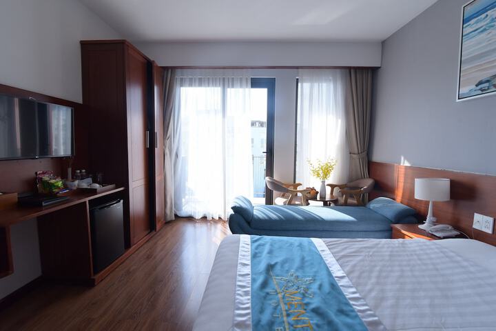 Room 6 of 39