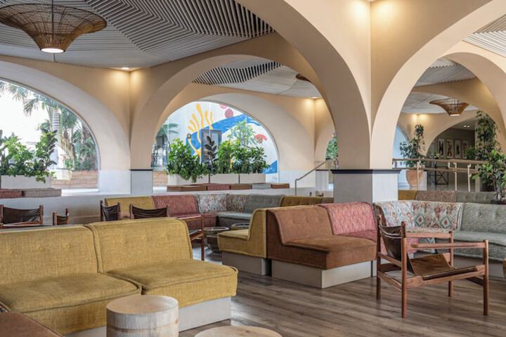Hotel Lobby