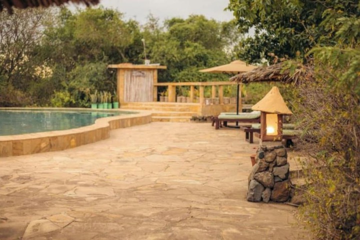 Pool Hotel