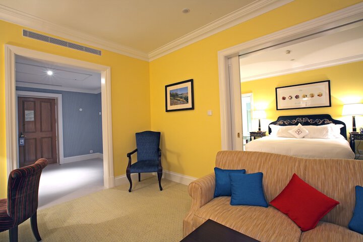 Room 13 of 106