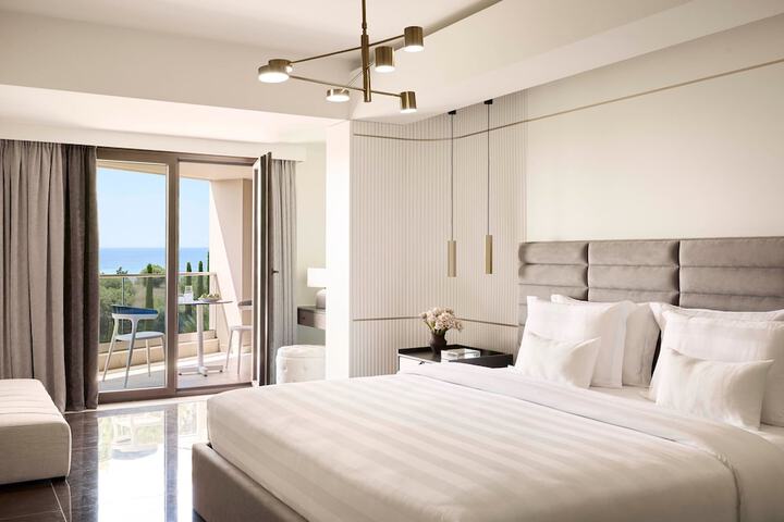 Room 86 of 400