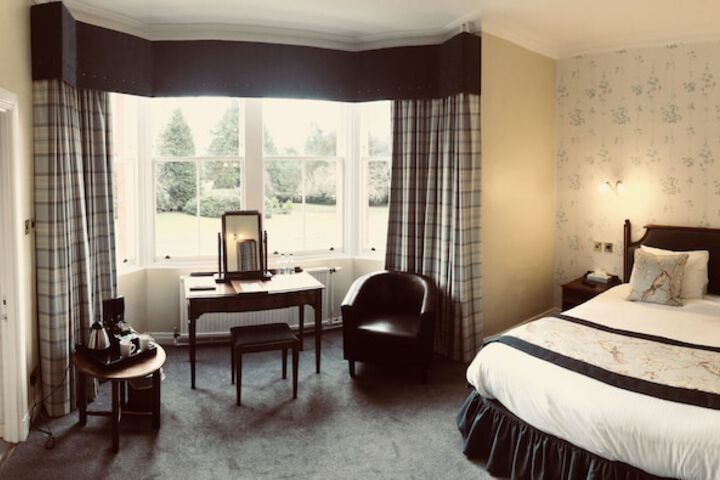 Room 8 of 68