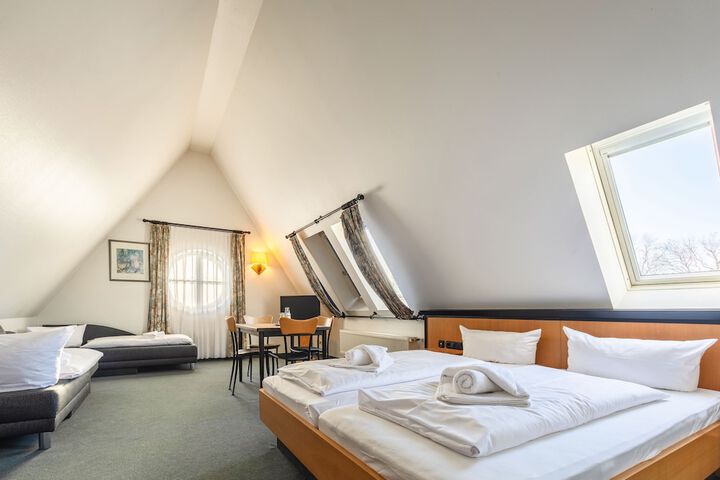 Room 17 of 70