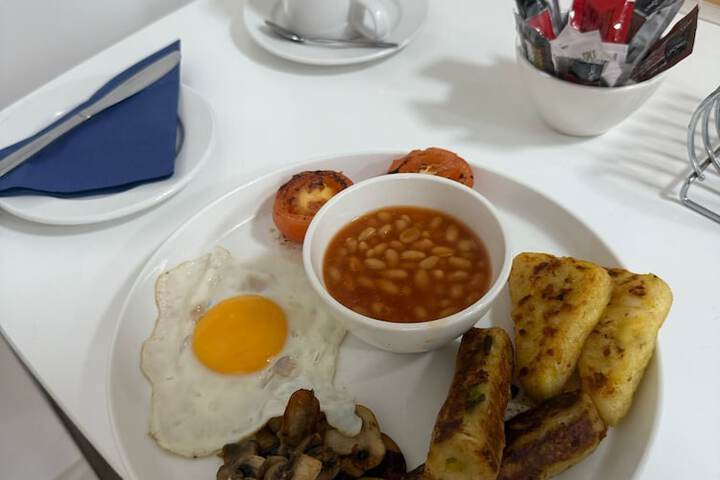 Breakfast/Coffee Service 35 of 43