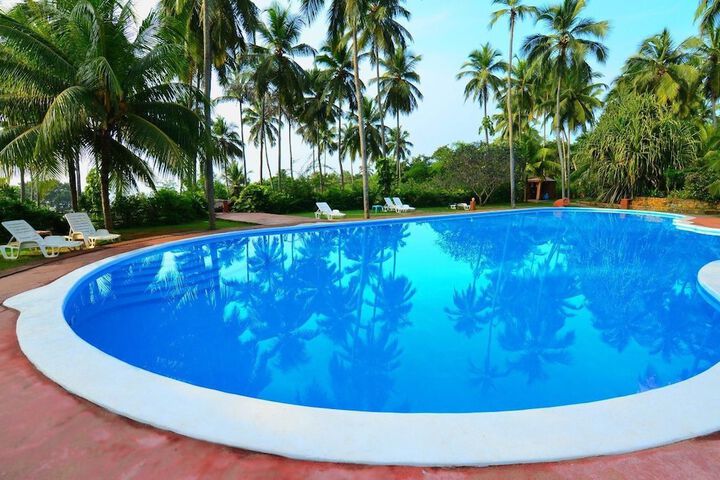 Pool 32 of 56