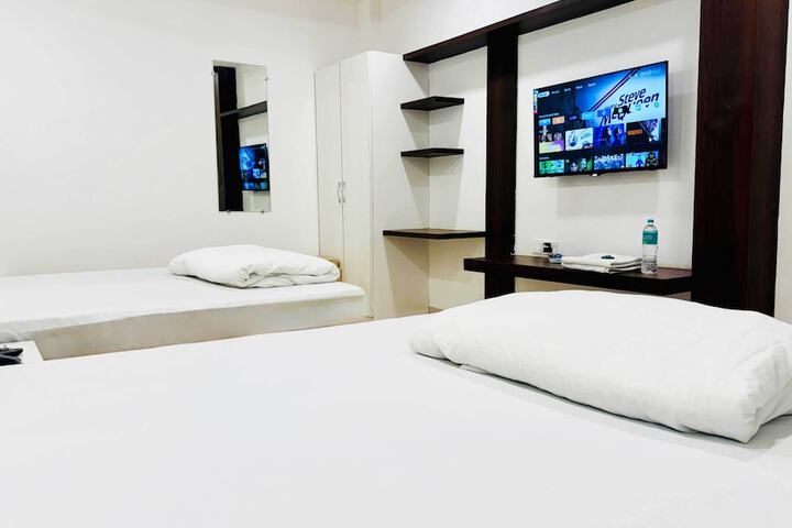 Room 37 of 61