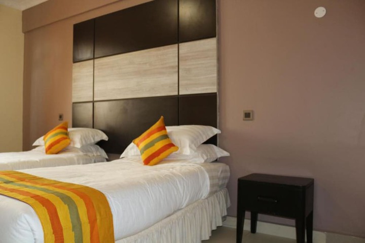 Room 2 of 22