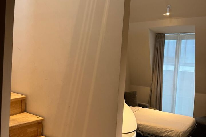 Room 46 of 105