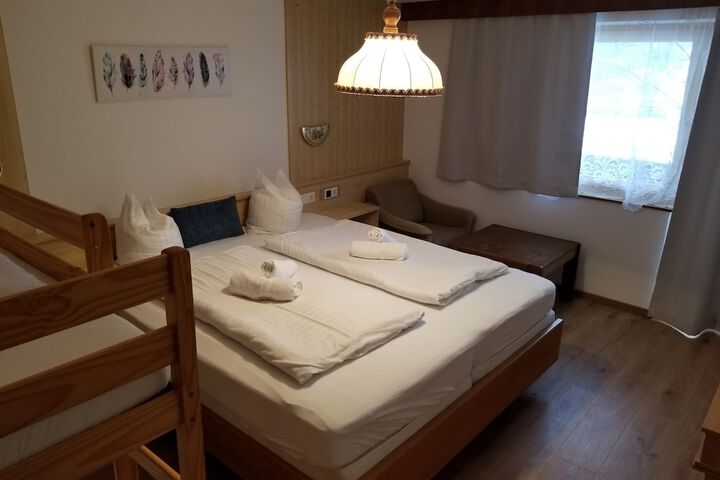 Room 19 of 29
