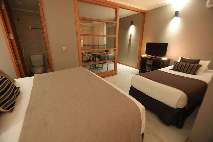 Room 12 of 28