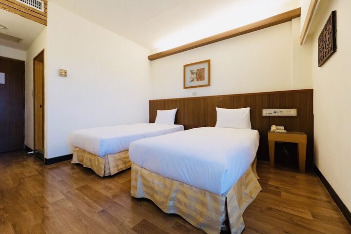 Room 20 of 34